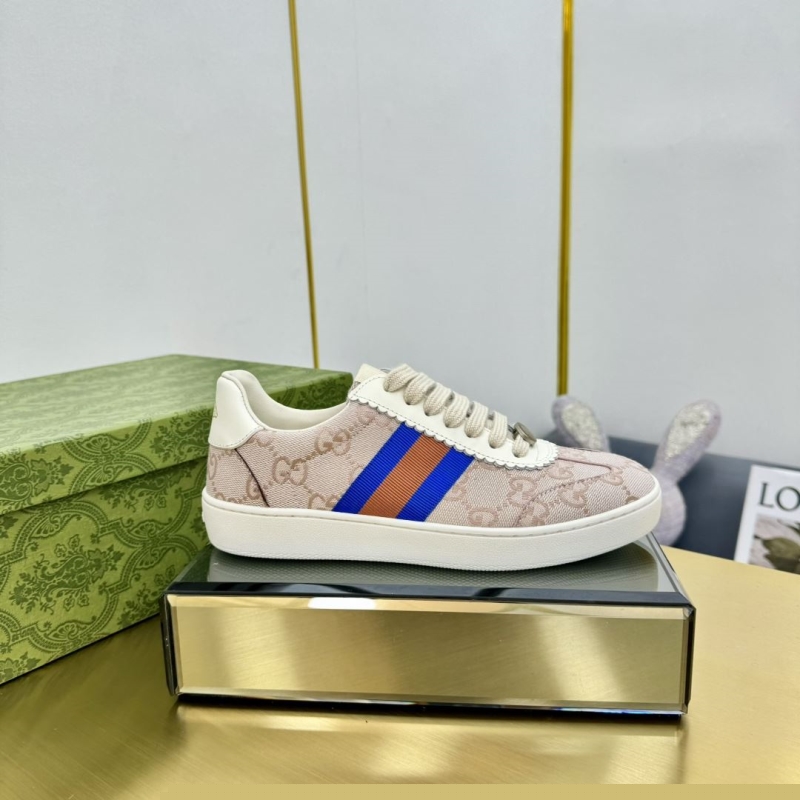 G*u*i casual shoes